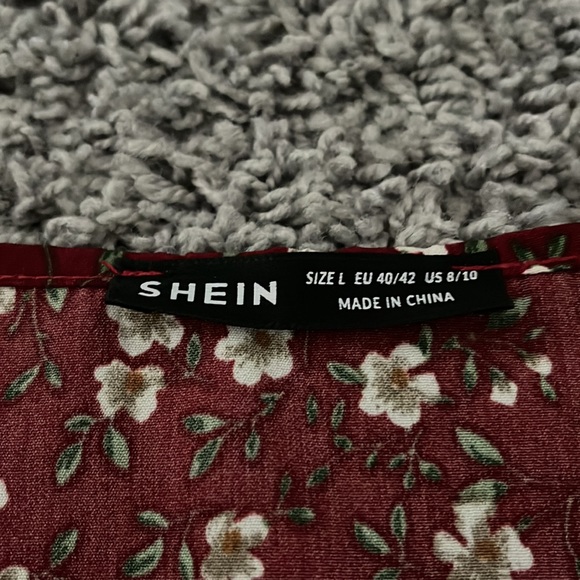 Large maxi dress - Picture 2 of 3